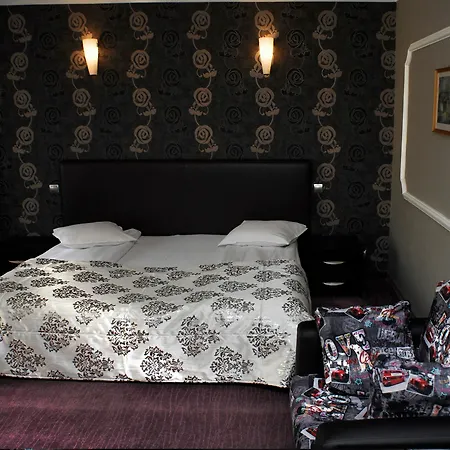 Atlantic - Free Parking