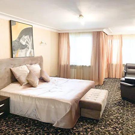 Хотел Atlantic - Free Parking 3*