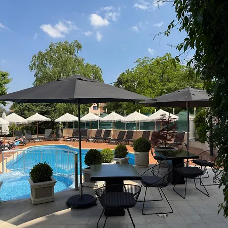 Otel Atlantic - Free Parking 3*