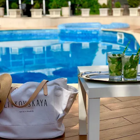 Atlantic - Free Parking 3*