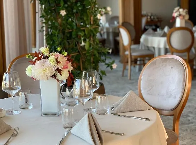 Atlantic - Free Parking Отель